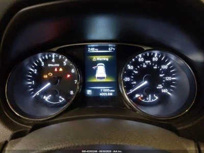 Medidor de velocímetro usado se adapta a: Nissan Rogue Cluster VIN 2015 5 primer dígito construido en EE. UU. Foto 1 de 4