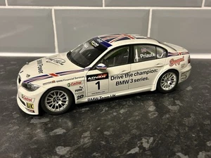 Kyosho BMW 320si WTCC 2006 Andy Priaulx Signed 1:18 Scale Diecast Model Car - Picture 1 of 12
