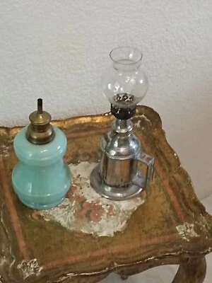 Lot lampes pigeon Et Pétrole Opaline Verte ancienne Objets vitrine - Photo 1/4