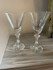 Juego de 2 copas de vino Mikasa Stratton 7 1/8" - Imagen 1 de 5