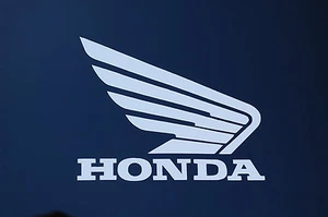Honda Wing Vinyl Sticker Decal (V196) Motorcycle Dirt Bike Choose Size & Color - Picture 1 of 1