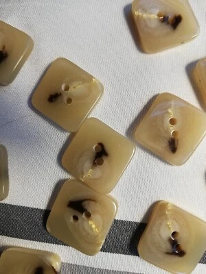 A lovely set of 20 vintage resin buttons (18mm sq)... and each one unique... - Image 1 of 4