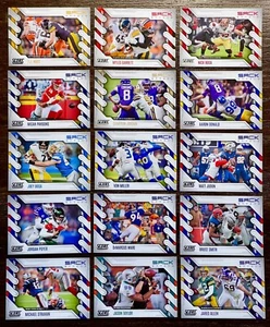 2022 Panini Score Sack Attack Set completo di 15 carte - Foto 1 di 1