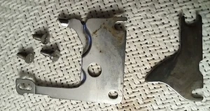 POSITIONSHALTERUNG Spulenkoffer Singer 44873-451 533 6202 6211 6212 + Schrauben - Bild 1 von 2