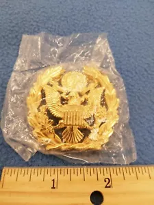 SERGEANT MAJOR OF THE ARMY GOLD TONE HAT BADGE - L.I.G.I. - RARE NEW - 2 INCH - Picture 1 of 4