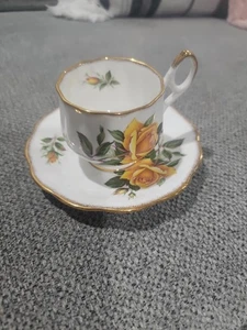 Taza y platillo de té Rosina Fine Bone China con rosas inglesas hecho en Inglaterra - Imagen 1 de 6