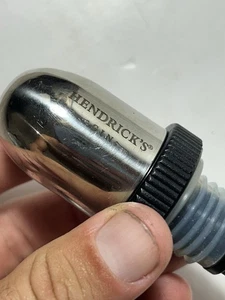 Whiskey/Bourbon Hendricks Gin Flasche Ausgießer Flaschenverschluss - Bild 1 von 8