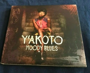 Y'Akoto – Moody Blues CD 2014 Digi Pack - 4 Bonus Tracks Near Mint - Imagen 1 de 4