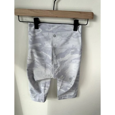 Lululemon Wunder Under Short 10" *Ribbed Size 2 Camo - Image 1 of 4
