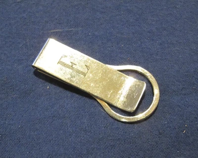 VINTAGE MID CENTURY MONEY CLIP. STERLING SILVER MONOGRAMMED WITH THE LETTER E - Image 1 of 3