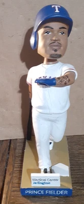 MLB Texas Rangers Prince Fielder Medical Center Arlington Bobblehead 2014 Foto 1 de 4