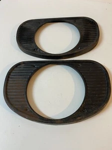 NOS 1962 CHEVROLET TRUCK RARE HEADLIGHT BEZEL TRIM APACHE C10 C20 C30 No Ding PR - Picture 1 of 6