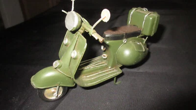 Roller 1:10 "Vespa" !!NEU!! "RETRO"Metall ohne Verpackung "SEHR SEHR SELTEN" - Bild 1 von 4