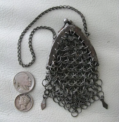 Monedero antiguo Chatelaine Art Nouveau marco de plata 2 borlas malla años 1800 Foto 1 de 4