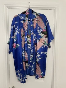 STUNNING KIMONO BLUE FLORAL ONE SIZE - Picture 1 of 1