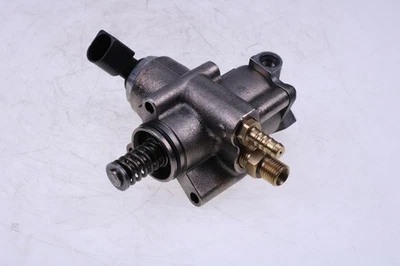 BOMBA DE ALTA PRESIÓN 06F127025B para AUDI A1 A3 A4 B7 A6 C6 TT VW GOLF 5+6 2.0 FSI/TFSI - Imagen 1 de 4
