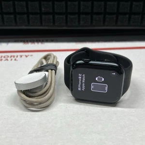 Apple Watch Nike Series 7 45mm Midnight Aluminum Case GPS Smartwatch - Unlocked - Zdjęcie 1 z 7