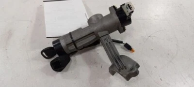 2008 2009 2010 Saturn Vue 3.5L / 3.6L Ignition Switch OEM - Image 1 of 2