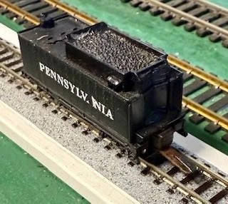 N scale Atlas PRR Steam engine tender w power pick up, Rapido coupler - Image 1 of 1