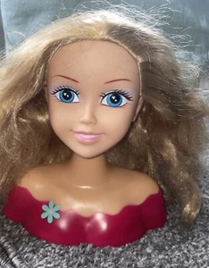 Zuru Sparkle Girlz Styling Princess Doll Head Long Thick Hair Ideal Gift - Picture 1 of 5