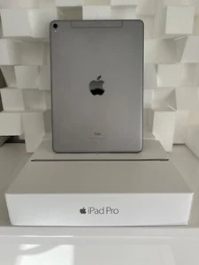 Apple iPad Pro 9,7 Zoll 256GB A1674 Wi-Fi Cellular Spacegrau OVP - Bild 1 von 6