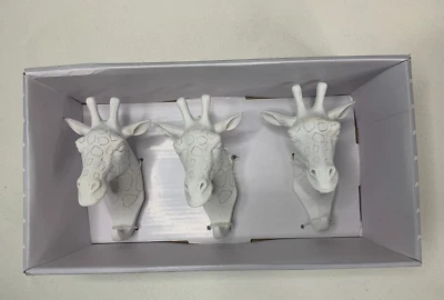 Lila & Jack Giraffe Decorative Wall Hooks New in box set of 3 Whimsical Nursery - Image 1 of 4