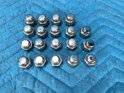 Juego de 19 tuercas de rueda Nissan LEAF 2011 2012 2013 2014 2015 2016 2017 FABRICANTE DE EQUIPOS ORIGINALES Foto 1 de 4