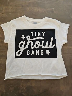 Camiseta de Halloween para niñas talla 4 5 6 7 Tiny Ghoul Gang Ghost Tee S/S hecha a mano Foto 1 de 4