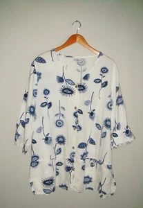 2X HOT COTTON Linen BLEND FLORAL TOP BLUE WHITE BUTTON FRONT POCKETS - Picture 1 of 5