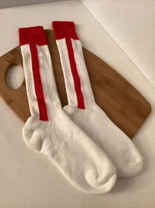 PAIR YOUTH 7-9 NEW -ATHLETIC Sock White W/Red Stripe MADE IN U.S.A. - Picture 1 of 2
