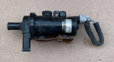 Bomba de enfriamiento inversor Toyota Prius 2004-2009 OEM 16290-21010 Foto 1 de 4