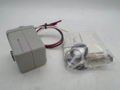 INTERMATIC K4123 SENSOR USED - Image 1 of 2