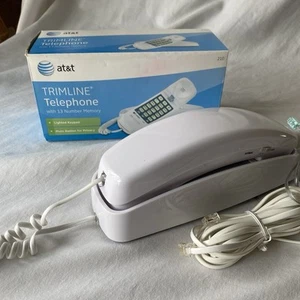 Téléphone vintage ATT 210 à clavier lumineux filaire TRIMLINE - Photo 1/5