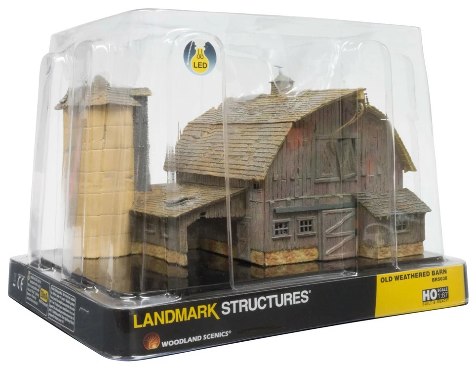 HO Scale Woodland Scenics BR5038 Old Weathered Barn Built Ready Structure - Image 1 of 1