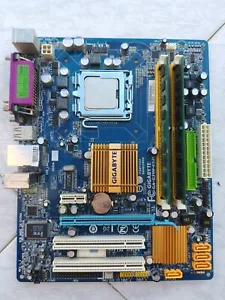 gigabyte motherboard GA-G31M-es2c rev 1.1 4GB DDR2 Xeon E5420 quad CPU sticker - Picture 1 of 5