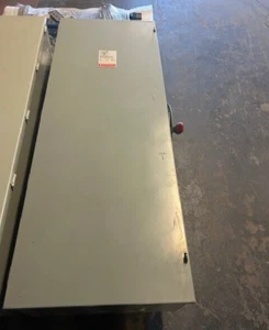 Westinghouse GFN325 Schwerlast-Sicherheitsschalter 400 AMP 3 PH, innen, mit 400A Sicherungen - Bild 1 von 6