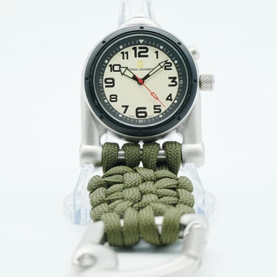 Reloj de senderismo Dakota vintage National Geographic con mosquetón Foto 1 de 4