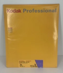 Carta sigillata Kodak PORTRA III 8X10 sviluppo fotografico 25 fogli superficie N 3321 34 - Foto 1 di 12