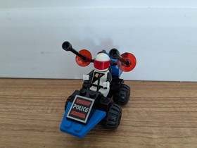 LEGO Space Police: Message Decoder (6831) - 100% Complete w/Minifigure 