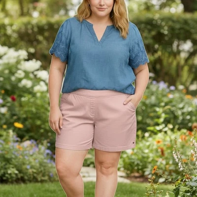 Liz Claiborne Amber Mid Rise Pull-On Short 20W, Pockets Women's, Pale Pink - Image 1 of 4