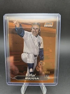 2024 Topps Stadium Club Cromo Yogi Berra Arancione Rifrattore /99 SP #172 Yankees  - Foto 1 di 3