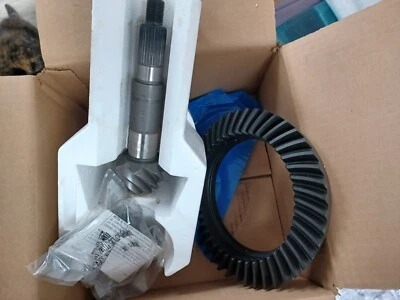 23053-5X DANA SPICER 44  4:89 RING AND PINION - Image 1 of 3