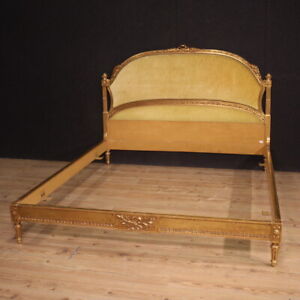 Lit double de style ancien Louis XVI meuble en bois doré 20ème siècle