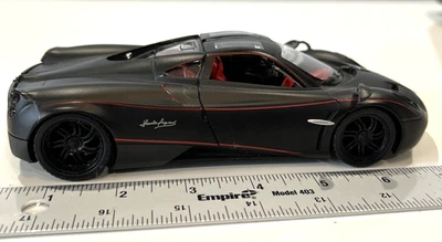 Motor Max Negro Mate Pagani Huayra Tapa Dura Escala 1:24 Modelo Diecast Foto 1 de 4