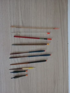 Vintage Fishing Floats In Plastic Case / Box - Picture 1 of 7