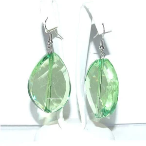 Women's Lucite Silver Tone Faceted GREEN Earrings - Picture 1 of 2