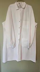 RED KAP, Unisex Specialized Cuffed Lab Coat with Exterior Pocket, Size Large - Picture 1 of 4