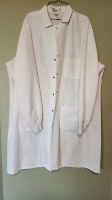RED KAP, Unisex Specialized Cuffed Lab Coat with Exterior Pocket, Size Large  - Image 1 of 4