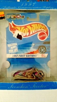 Mattel Hot Wheels 1997 First Editions Scorchin Scooter - Image 1 of 4