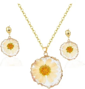Set collana e orecchini fiori pressati - Foto 1 di 8